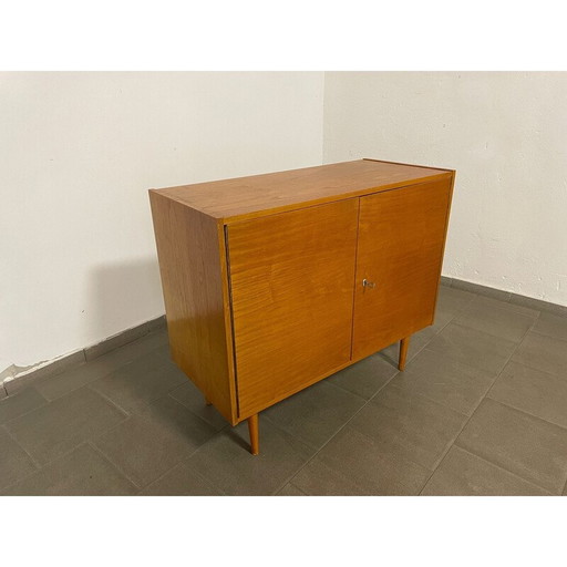Armoire vintage en bois pour Český Nábytek, Tchécoslovaquie, 1960