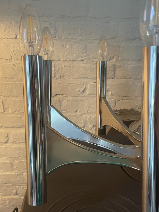 Image 1 of Lampe suspendue au design vintage conçue par Gaetano Sciolari. Lustre grand modèle avec 8 points lumineux.