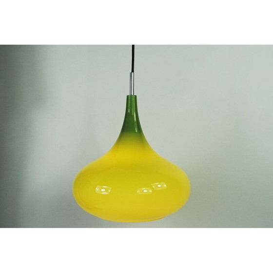 Image 1 of Lampe suspendue vintage en verre vert par Doria Leuchten, 1970