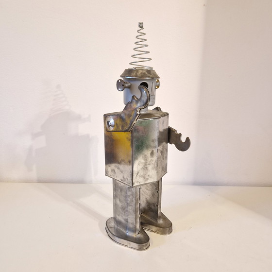 Image 1 of Statue de robot en fer blanc des années 90