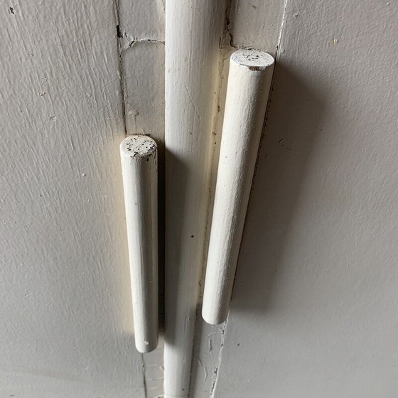 Image 1 of Buffet vintage à pieds d'éléphant en bois