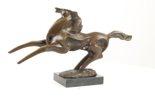 Cheval au galop en bronze de forme abstraite