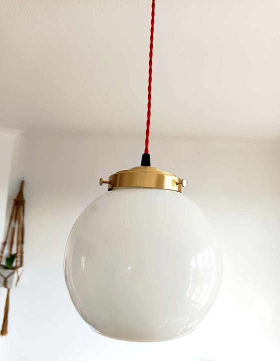 Image 1 of Suspension Opaline Vintage 1950 