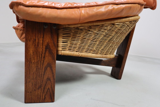 Image 1 of Chaise longue tripode vintage en cuir, rotin et chêne