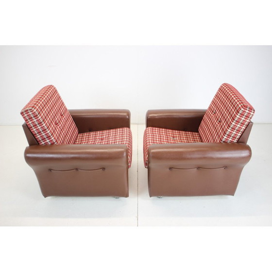 Image 1 of Paire de fauteuils en tissu et similicuir du milieu du siècle, Tchécoslovaquie, années 1960
