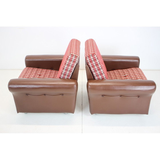 Image 1 of Paire de fauteuils en tissu et similicuir du milieu du siècle, Tchécoslovaquie, années 1960