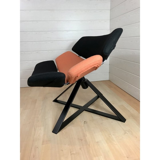 Image 1 of Fauteuil vintage en tissu noir et orange, 1970