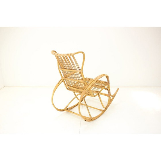 Image 1 of Fauteuil à bascule en rotin du milieu du siècle, Tchécoslovaquie Années 1960