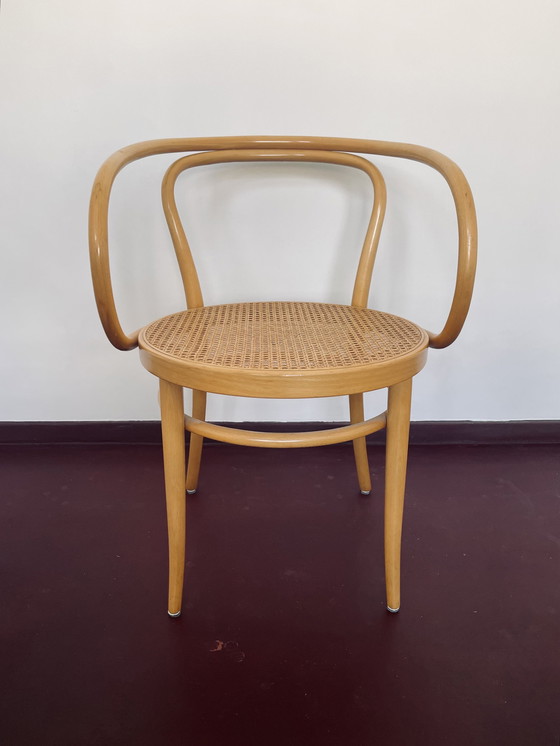 Image 1 of Thonet Modèle 209 Chaise avec accoudoirs