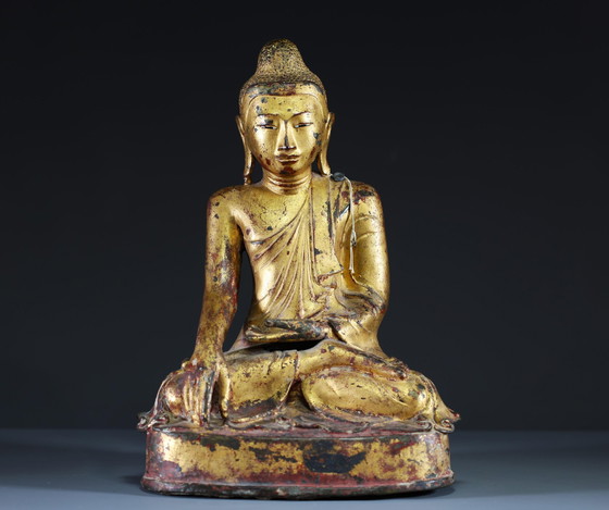 Image 1 of Bouddha ancien en bronze doré, Birmanie - Myanmar - Shakyamuni, Région de Mandalay, 19e siècle
