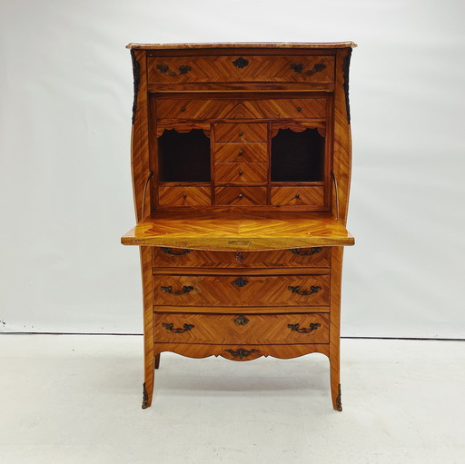 Cabinet de secrétaire ancien