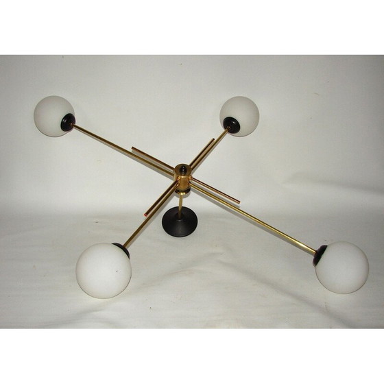 Image 1 of Lustre vintage en laiton et verre, 1960