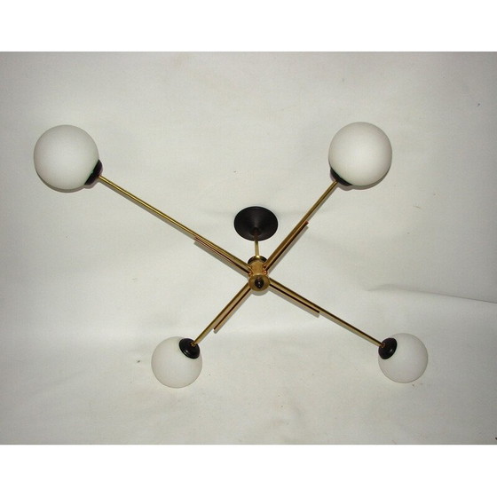 Image 1 of Lustre vintage en laiton et verre, 1960