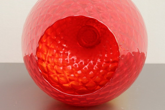 Image 1 of Grand verre rouge rubis, vase Mid Century