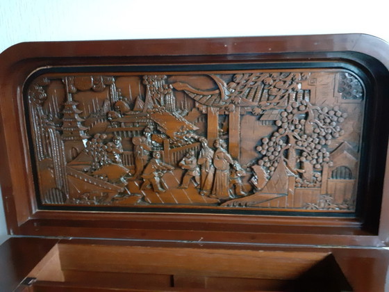 Image 1 of Meubles de bar avec sculptures en bois 60e siècle