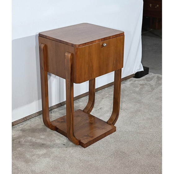 Image 1 of Table d'appoint vintage Art Déco en noyer massif, 1930