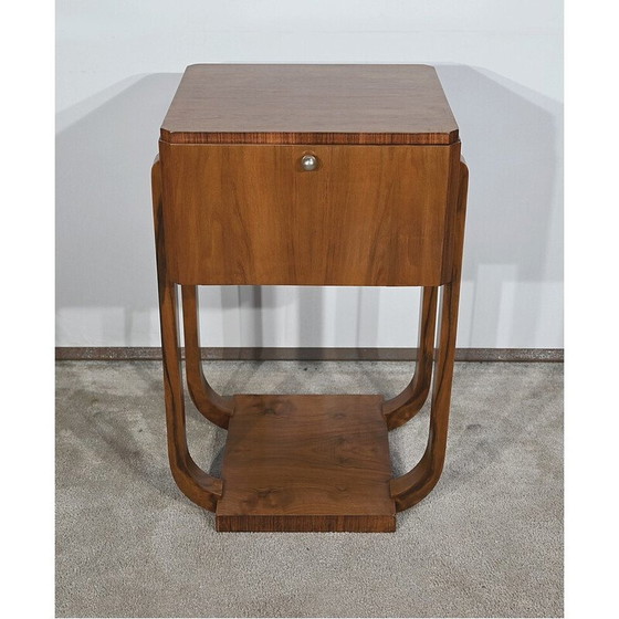 Image 1 of Table d'appoint vintage Art Déco en noyer massif, 1930