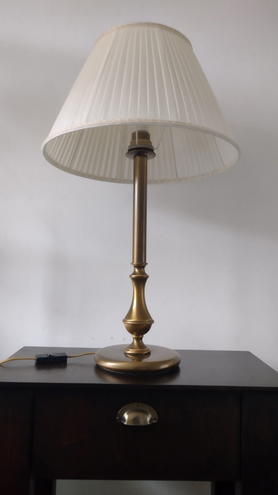 Image 1 of Lampe de table classique en laiton brossé