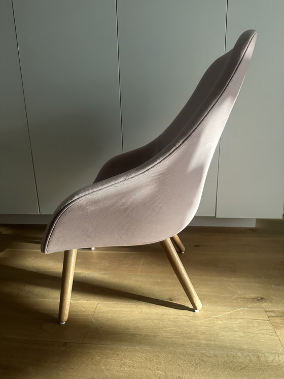 Image 1 of A propos de la chaise longue (Aal 92) Hay avec coussin de siège