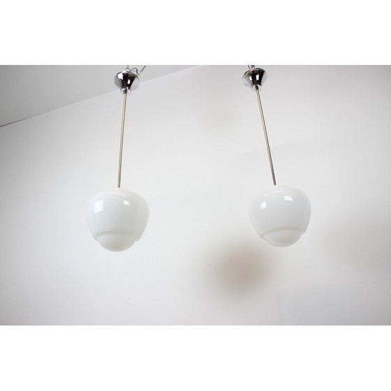 Image 1 of Lampe suspendue vintage en verre et chrome, Tchécoslovaquie, années 1960