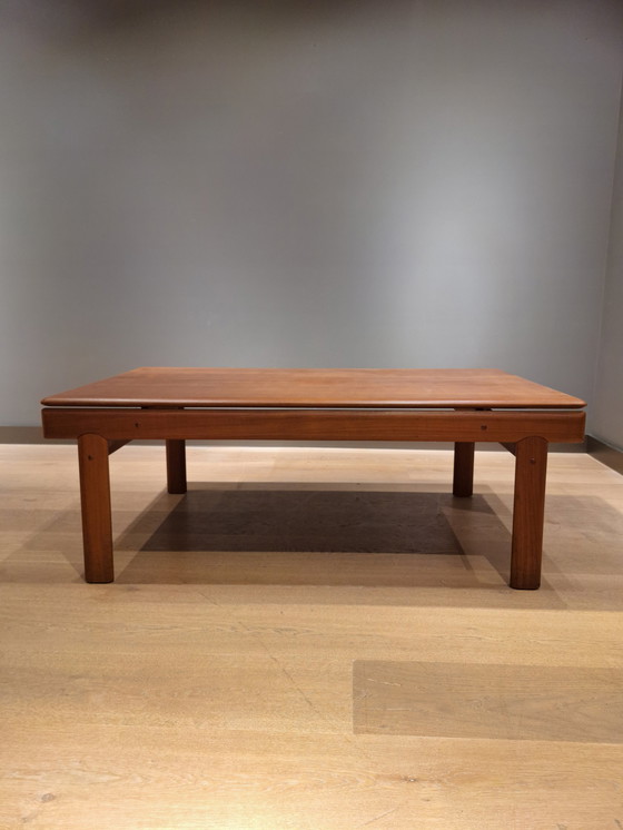 Image 1 of Table basse vintage Bramin