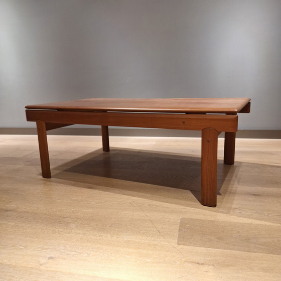 Image 1 of Table basse vintage Bramin