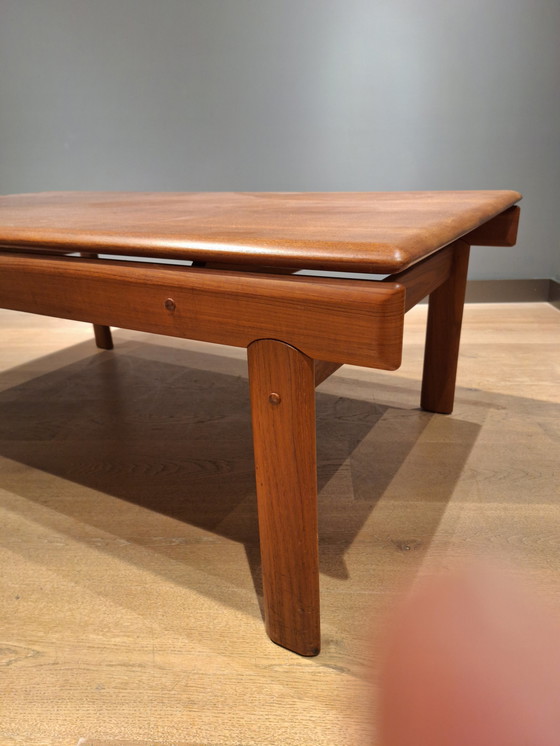 Image 1 of Table basse vintage Bramin