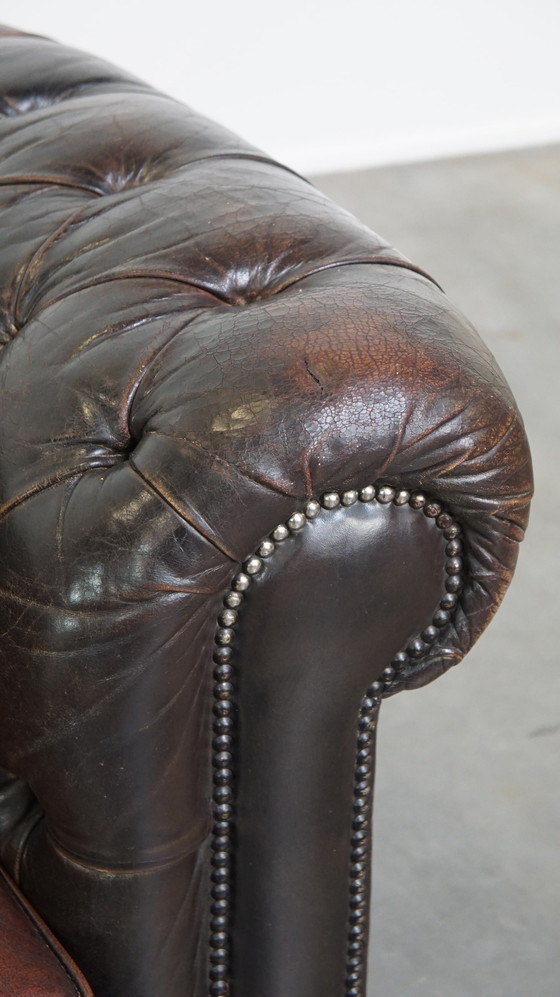 Image 1 of Canapé Chesterfield en cuir de vachette marron foncé