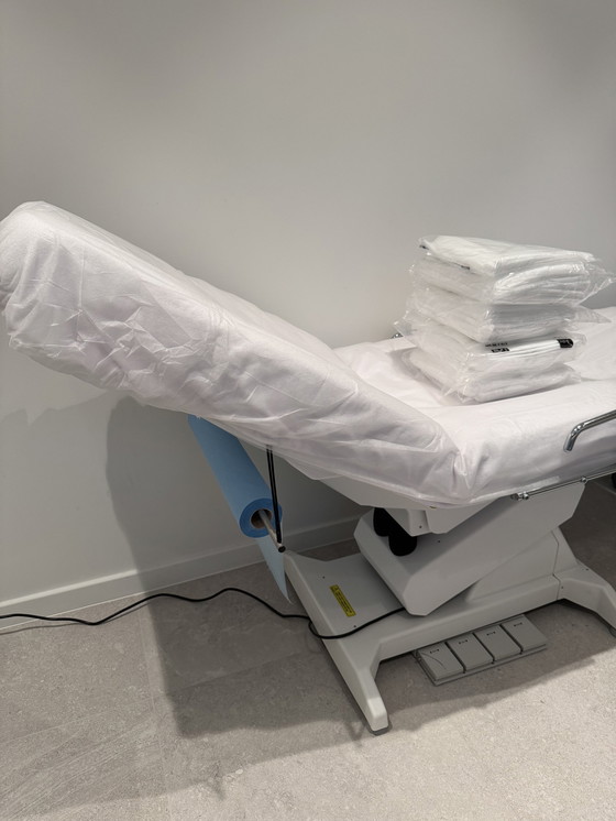 Image 1 of Fauteuil de traitement électrique Lemi.