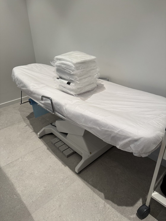 Image 1 of Fauteuil de traitement électrique Lemi.