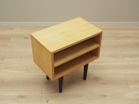 Image 1 of Table de chevet en chêne, design scandinave