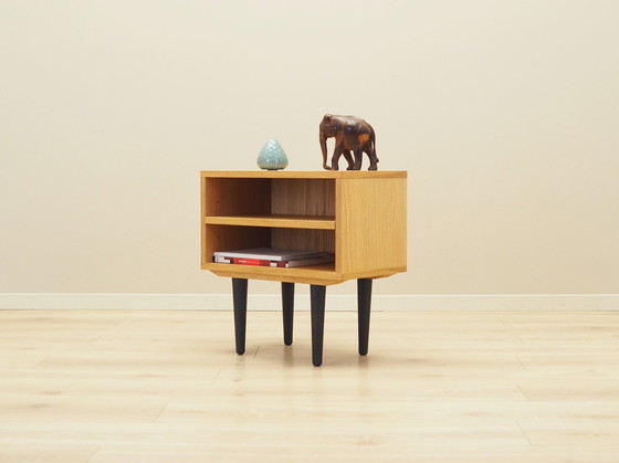 Image 1 of Table de chevet en chêne, design scandinave