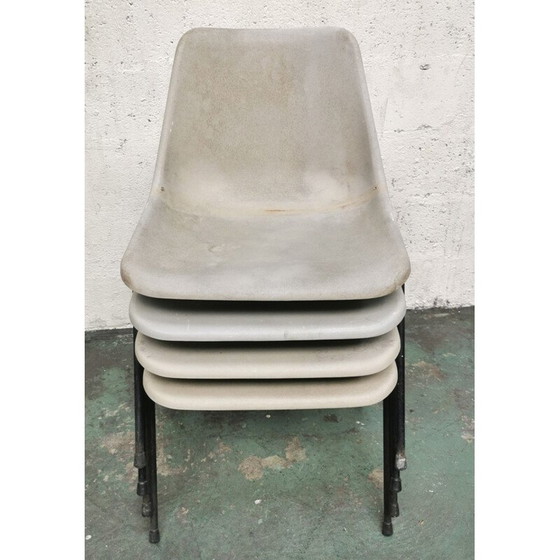 Image 1 of 4 chaises vintage de Robin Day Polyprop
