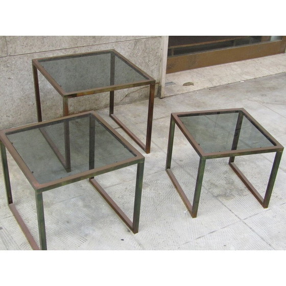 Image 1 of Tables gigognes vintage en laiton et verre fumé