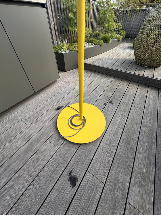 Image 1 of Lampadaire Kettal pour l'extérieur