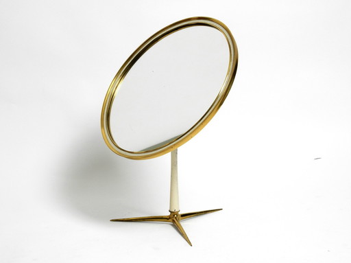 Magnifique, rare, mobile, grand miroir de table en laiton du Mid Century par Vereinigten Werkstätten - Hauteur 53 cm