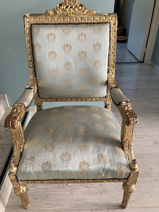 Chaise antique lourde, bois doré, beau tissu doré