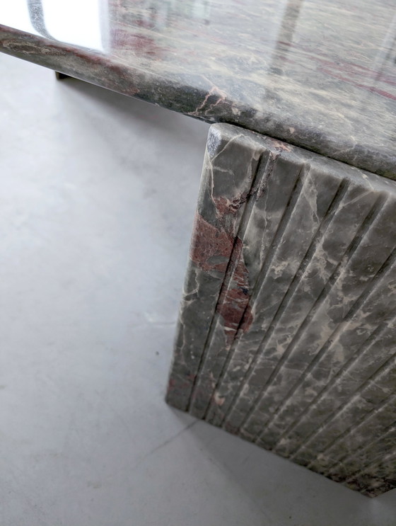 Image 1 of Table basse italienne en marbre en forme d'œil 1970