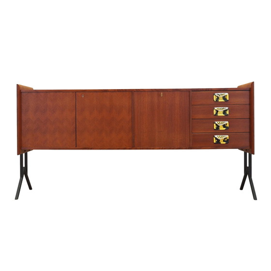 Image 1 of Buffet en teck, Design italien, 1960S, Production : Italie