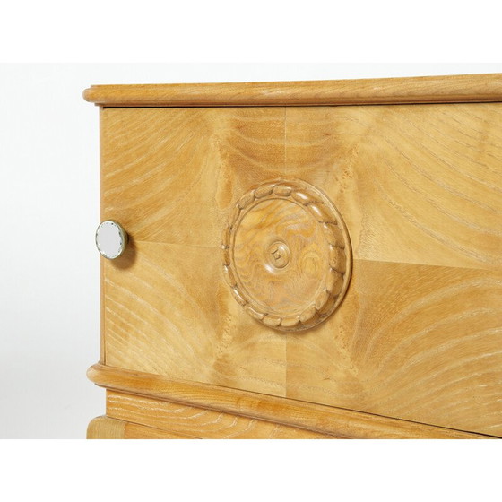 Image 1 of Table de chevet vintage en frêne sculpté 1940s