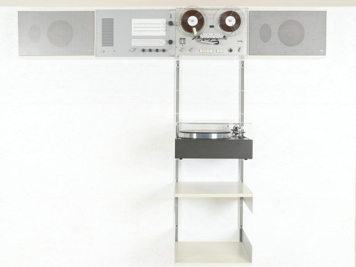 La légendaire chaîne stéréo murale "Wandanlage" de Dieter Rams pour Braun dans les années 1960