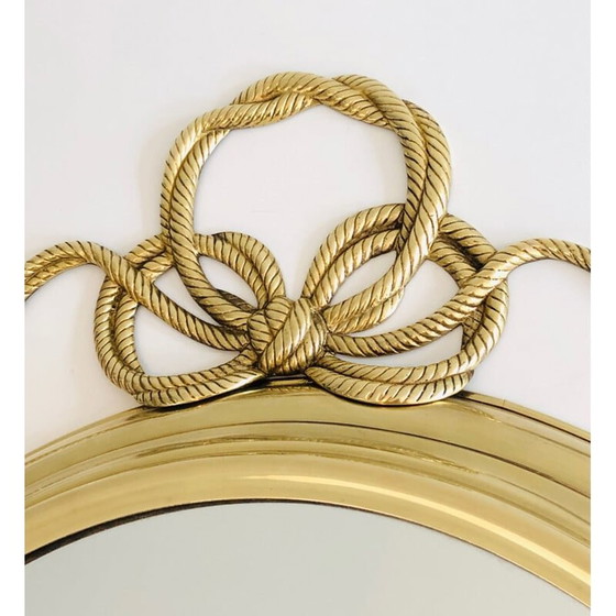 Image 1 of Miroir décoratif ovale en laiton avec noeud torsadé, France 1970