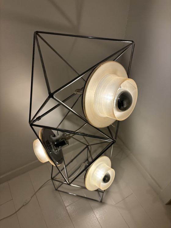 Image 1 of Lampadaire sculptural en Poliedra par Felice Ragazzo pour Guzzini, Italie, années 1970