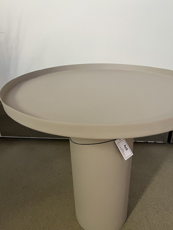 Image 1 of Table basse en métal Large