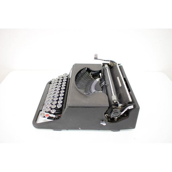 Image 1 of Machine à écrire vintage en plastique chromé pour Olivetti, Italie 1946