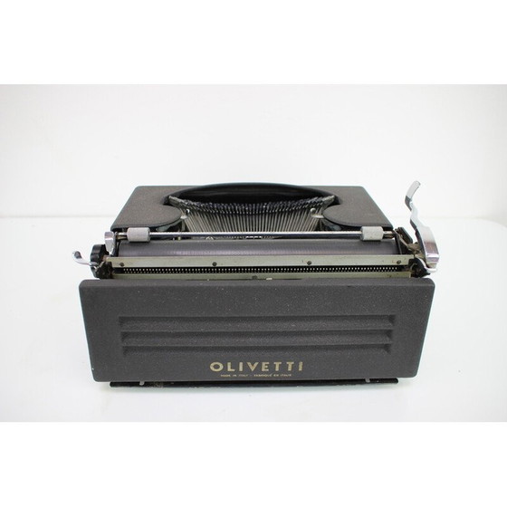 Image 1 of Machine à écrire vintage en plastique chromé pour Olivetti, Italie 1946
