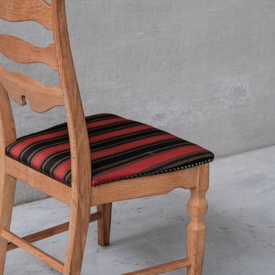 Image 1 of Ensemble de 6 chaises de salle à manger danoises vintage en bois de chêne par Henning Kjaernulf, 1960s