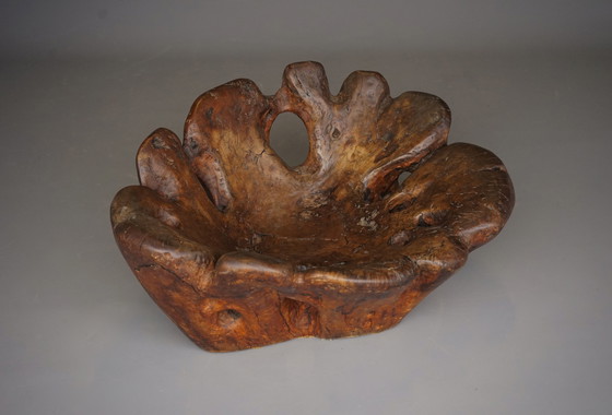 Image 1 of Chaise en bois massif sculpté, 1970