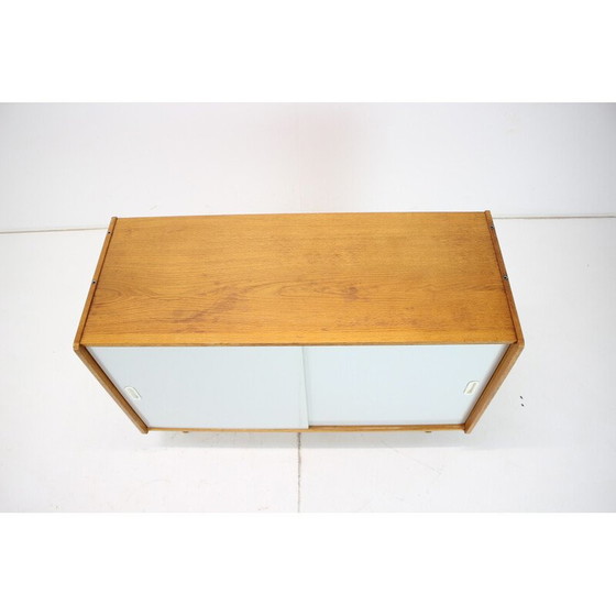 Image 1 of Commode vintage en chêne et plastique par Jiri Jiroutek, Tchécoslovaquie 1960