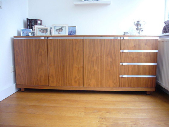 Image 1 of Buffet vintage en bois de noyer